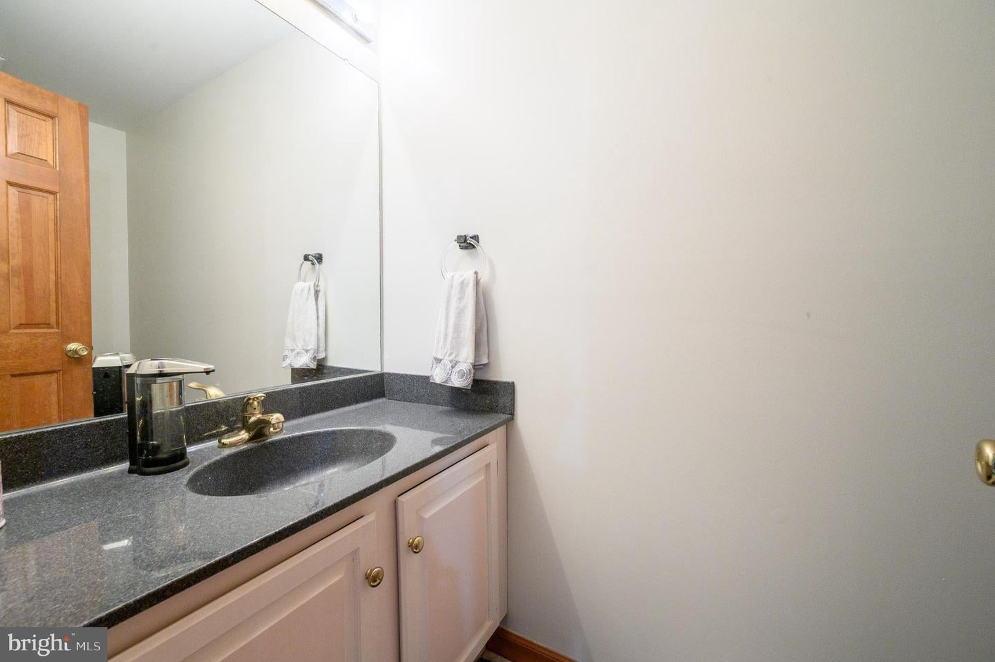 Monmouth Junction, New Jersey, 08852, United States, 5 Bedrooms Bedrooms, ,6 BathroomsBathrooms,Residential,Active,2044533