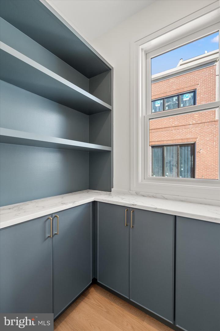 Alexandria, Virginia, 22314, United States, 4 Bedrooms Bedrooms, ,5 BathroomsBathrooms,Residential,Active,1962172