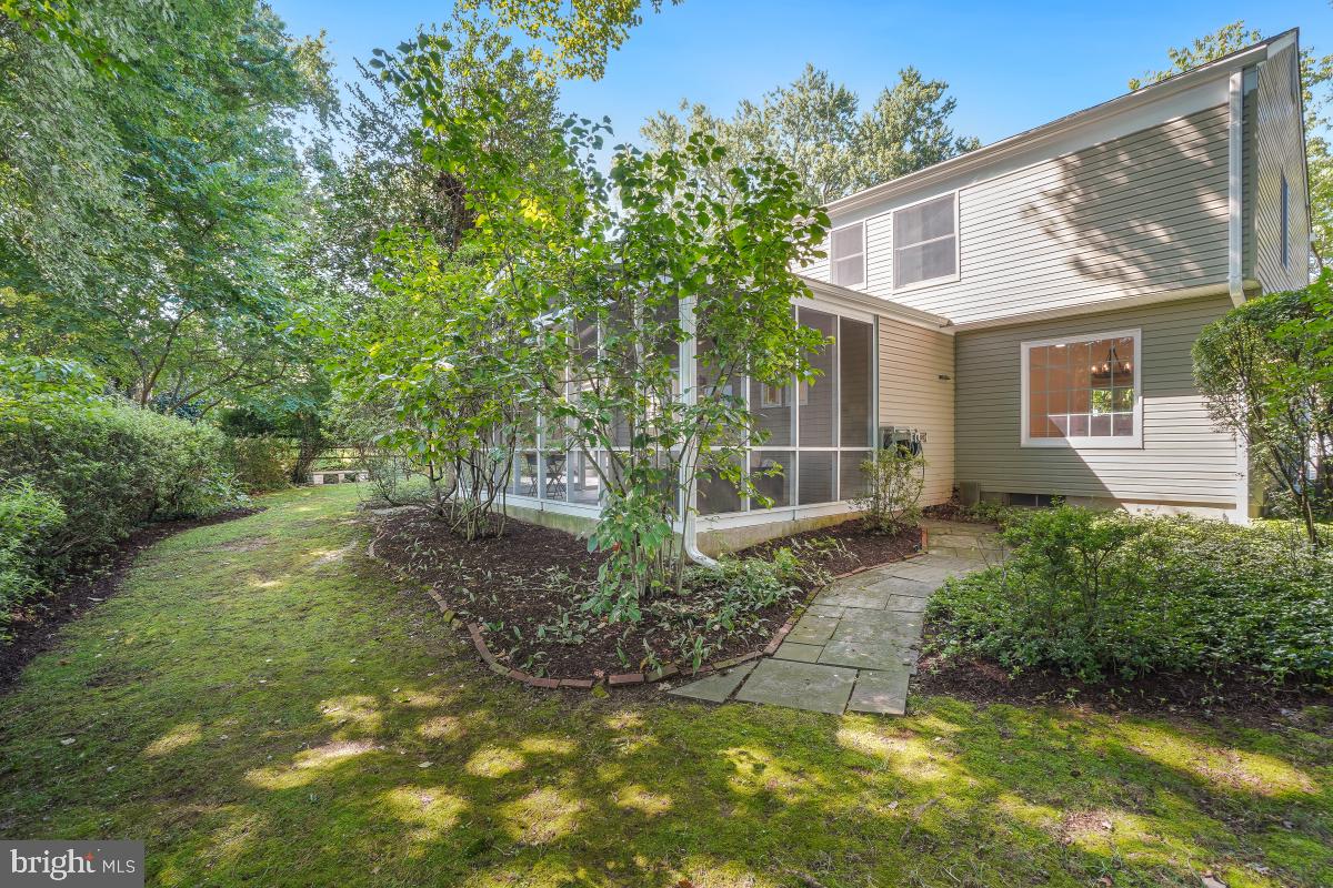 Potomac, Maryland, 20854, United States, 4 Bedrooms Bedrooms, ,3 BathroomsBathrooms,Residential,Active,1889030