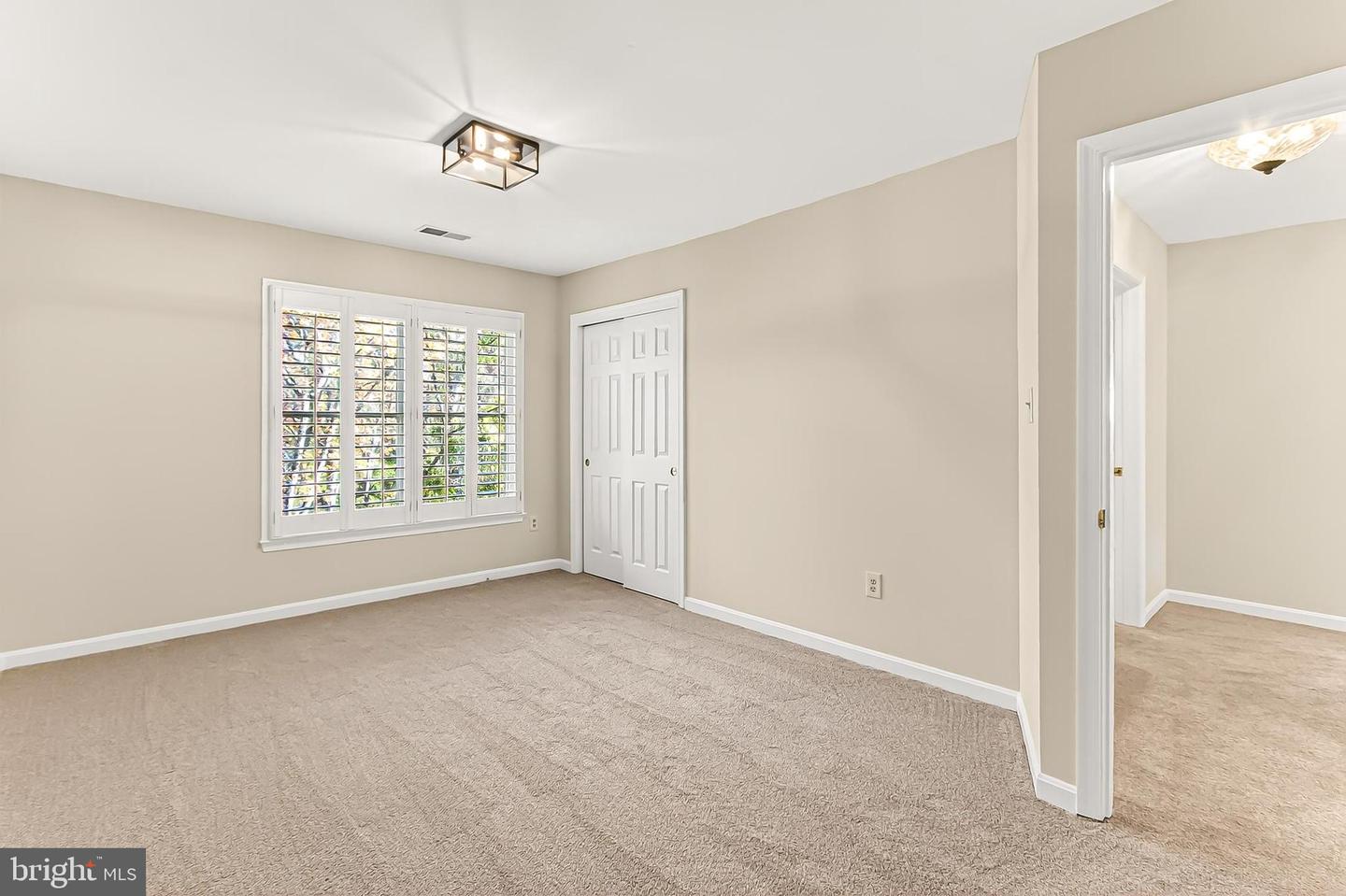 Falls Church, Virginia, 22042, United States, 4 Bedrooms Bedrooms, ,5 BathroomsBathrooms,Residential,Active,1988475