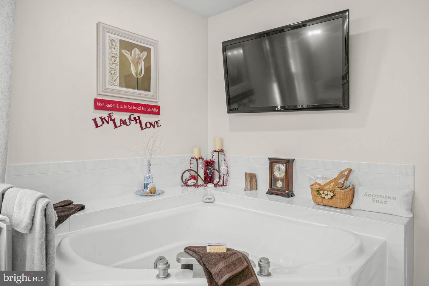 Newburg, Maryland, 20664, United States, 4 Bedrooms Bedrooms, ,3 BathroomsBathrooms,Residential,Active,1929801