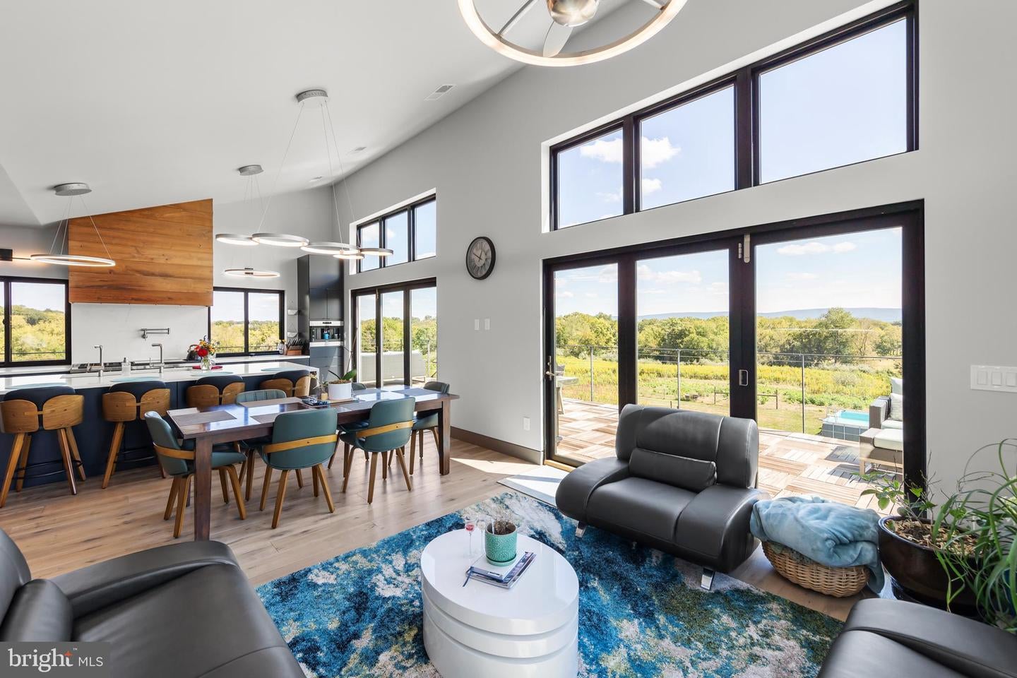 Berryville, Virginia, 22611, United States, 4 Bedrooms Bedrooms, ,4 BathroomsBathrooms,Residential,Active,1945547