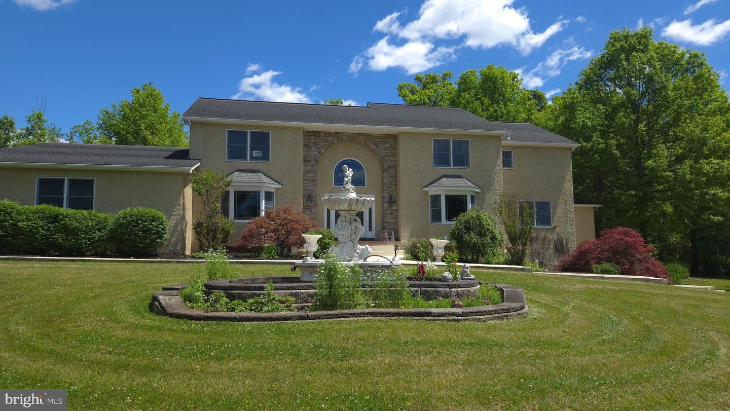 Collegeville, Pennsylvania, 19426, United States, 6 Bedrooms Bedrooms, ,5 BathroomsBathrooms,Residential,Active,2018175