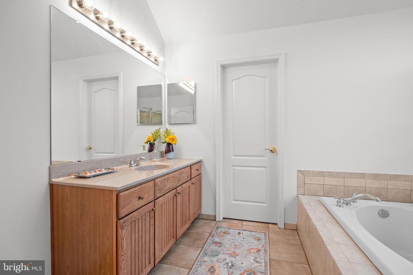 Newtown, Pennsylvania, 18940, United States, 5 Bedrooms Bedrooms, ,4 BathroomsBathrooms,Residential,Active,1905347
