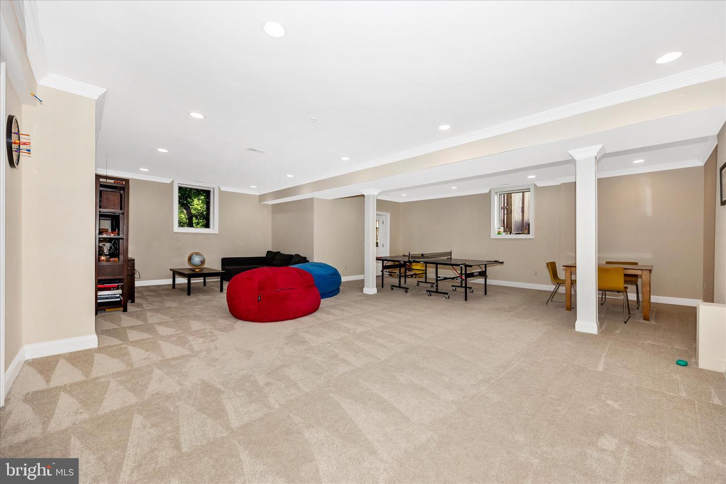 Kensington, Maryland, 20895, United States, 5 Bedrooms Bedrooms, ,5 BathroomsBathrooms,Residential,Active,2044984