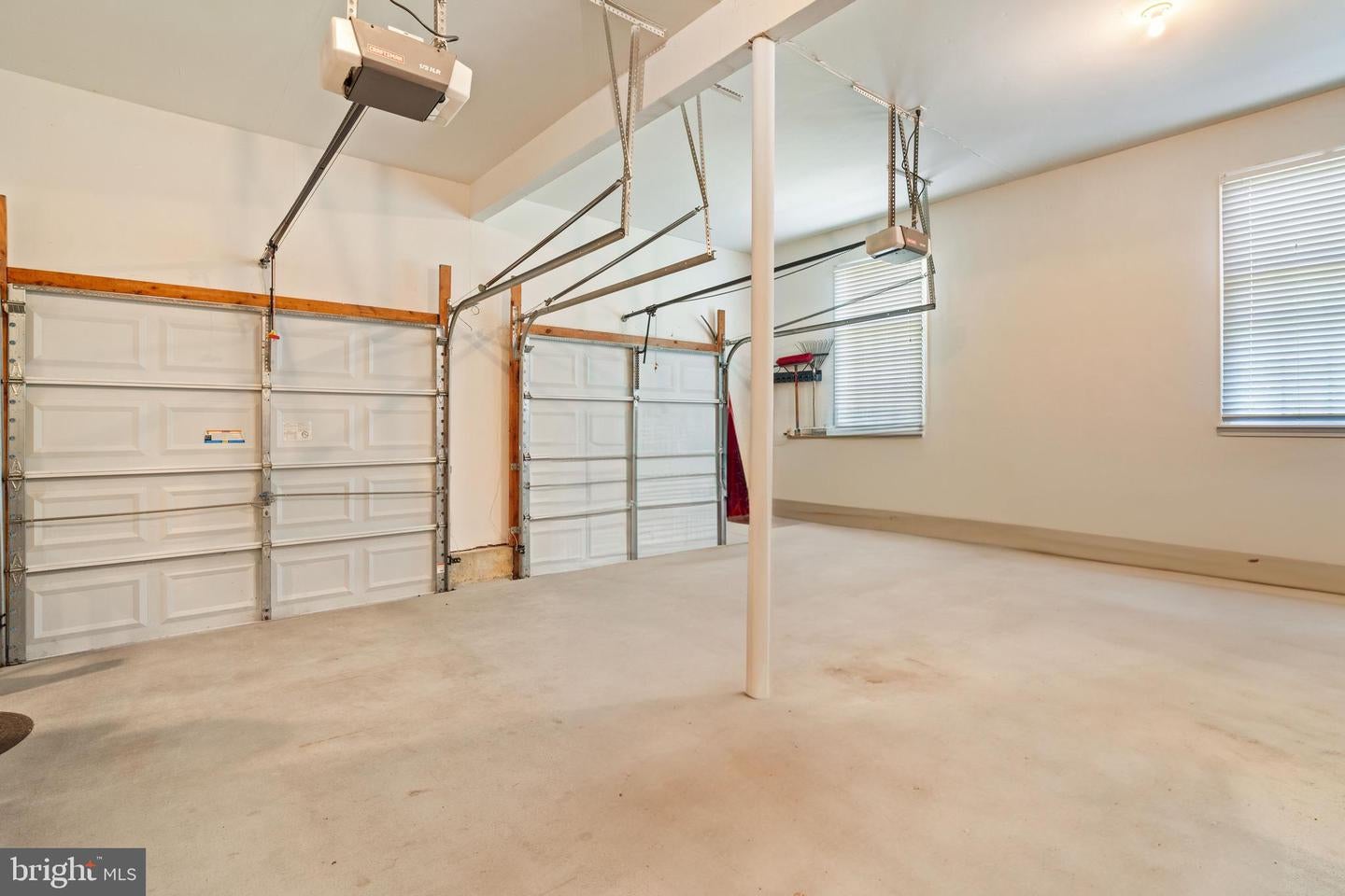 Manahawkin, New Jersey, 08050, United States, ,3 BathroomsBathrooms,Residential,Pending,1824004