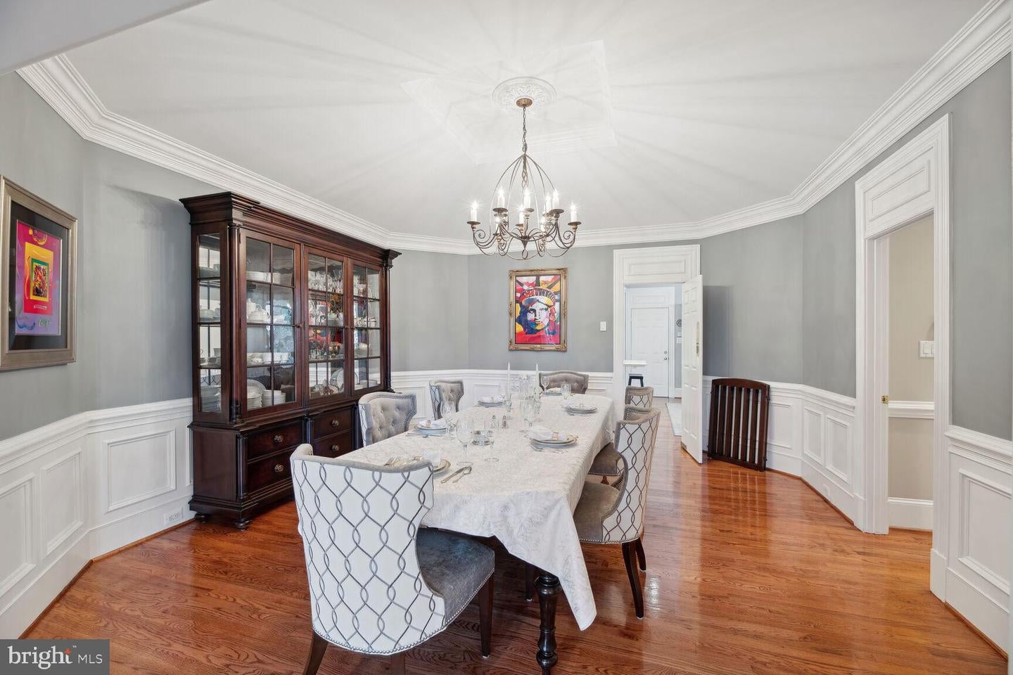 Mclean, Virginia, 22101, United States, 3 Bedrooms Bedrooms, ,6 BathroomsBathrooms,Residential,Contingent,1894225