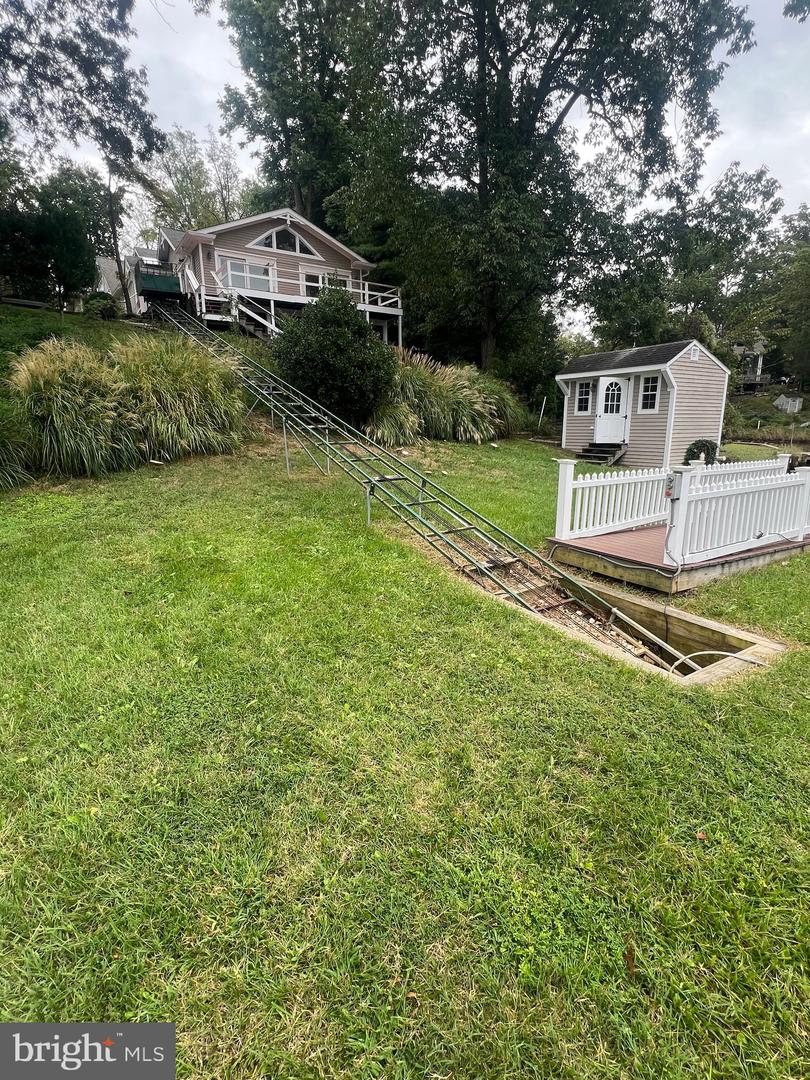 Edgewater, Maryland, 21037, United States, 3 Bedrooms Bedrooms, ,4 BathroomsBathrooms,Residential,Active,1965993