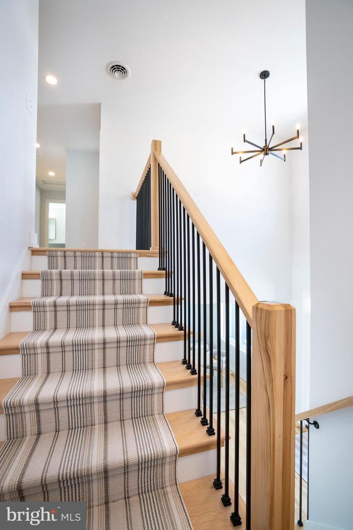 State College, Pennsylvania, 16801, United States, 5 Bedrooms Bedrooms, ,5 BathroomsBathrooms,Residential,Active,2015470