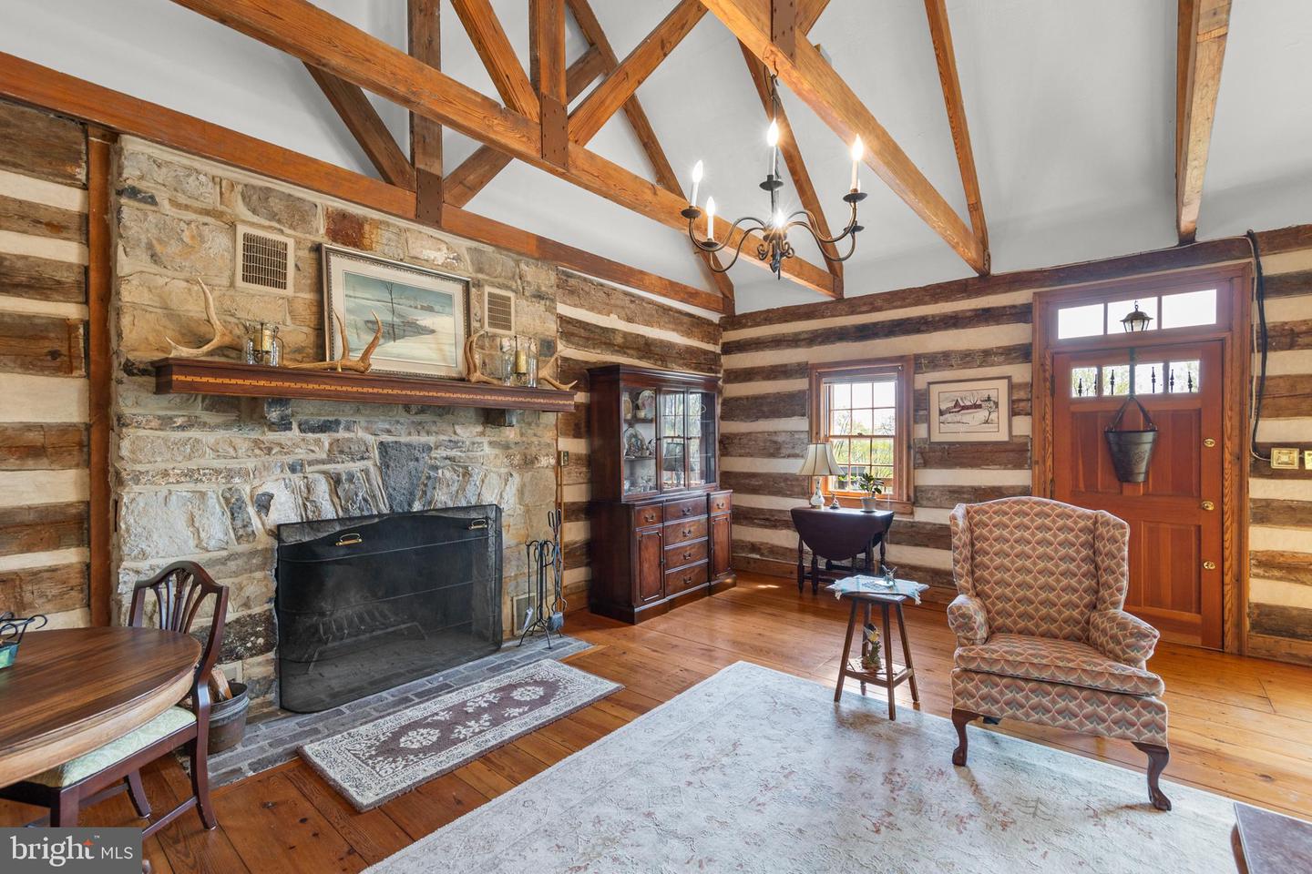 Winchester, Virginia, 22602, United States, 4 Bedrooms Bedrooms, ,4 BathroomsBathrooms,Residential,Active,2041509