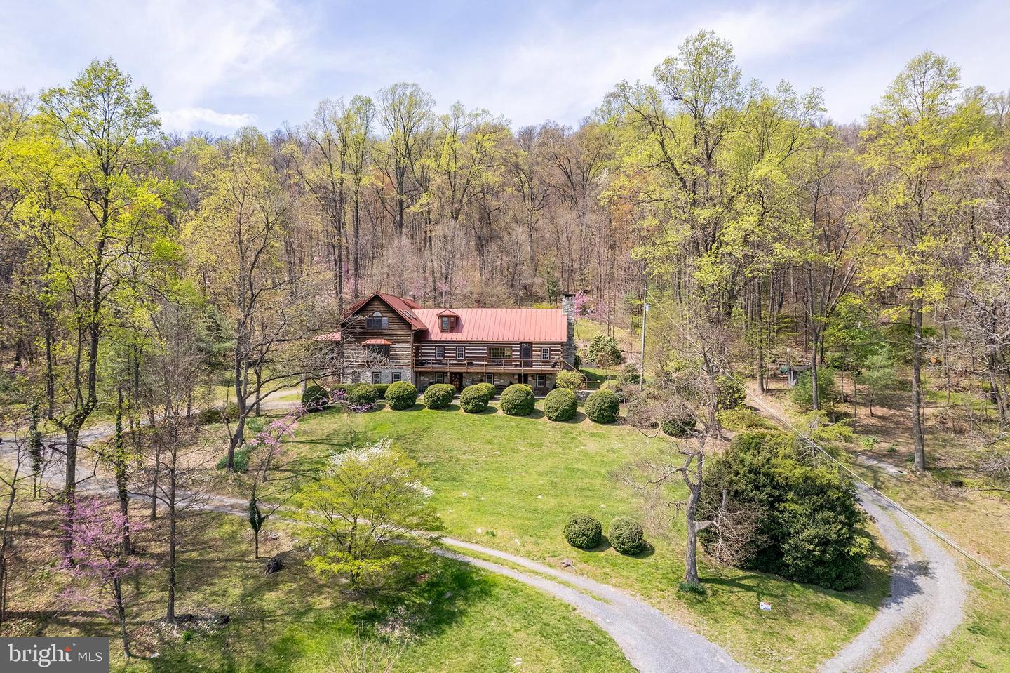 Winchester, Virginia, 22602, United States, 4 Bedrooms Bedrooms, ,4 BathroomsBathrooms,Residential,Active,2041509