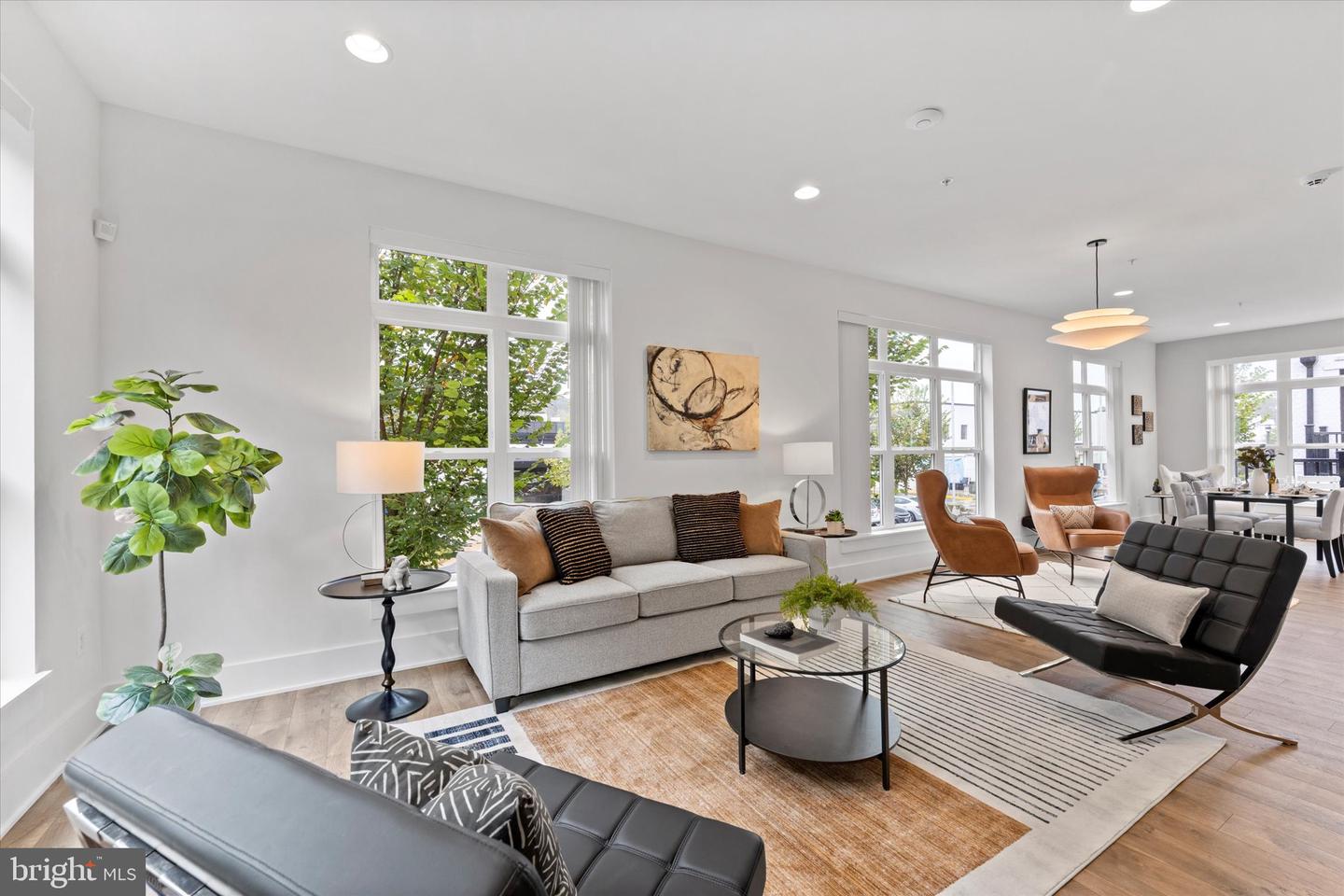 Potomac, Maryland, 20854, United States, 4 Bedrooms Bedrooms, ,5 BathroomsBathrooms,Residential,Active,1961966