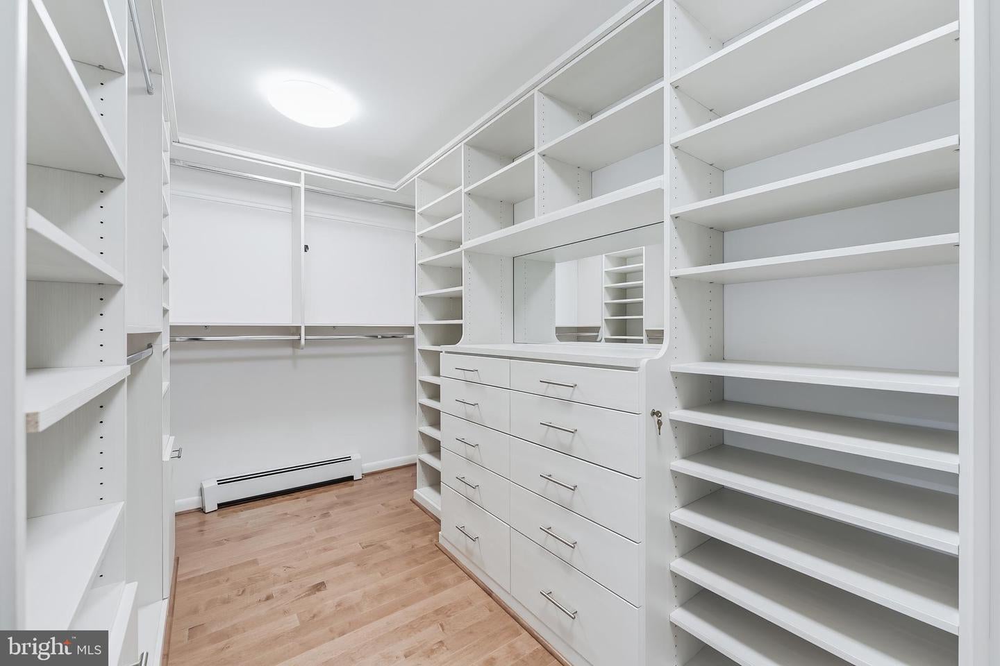 Arlington, Virginia, 22204, United States, 4 Bedrooms Bedrooms, ,3 BathroomsBathrooms,Residential,Active,2045018
