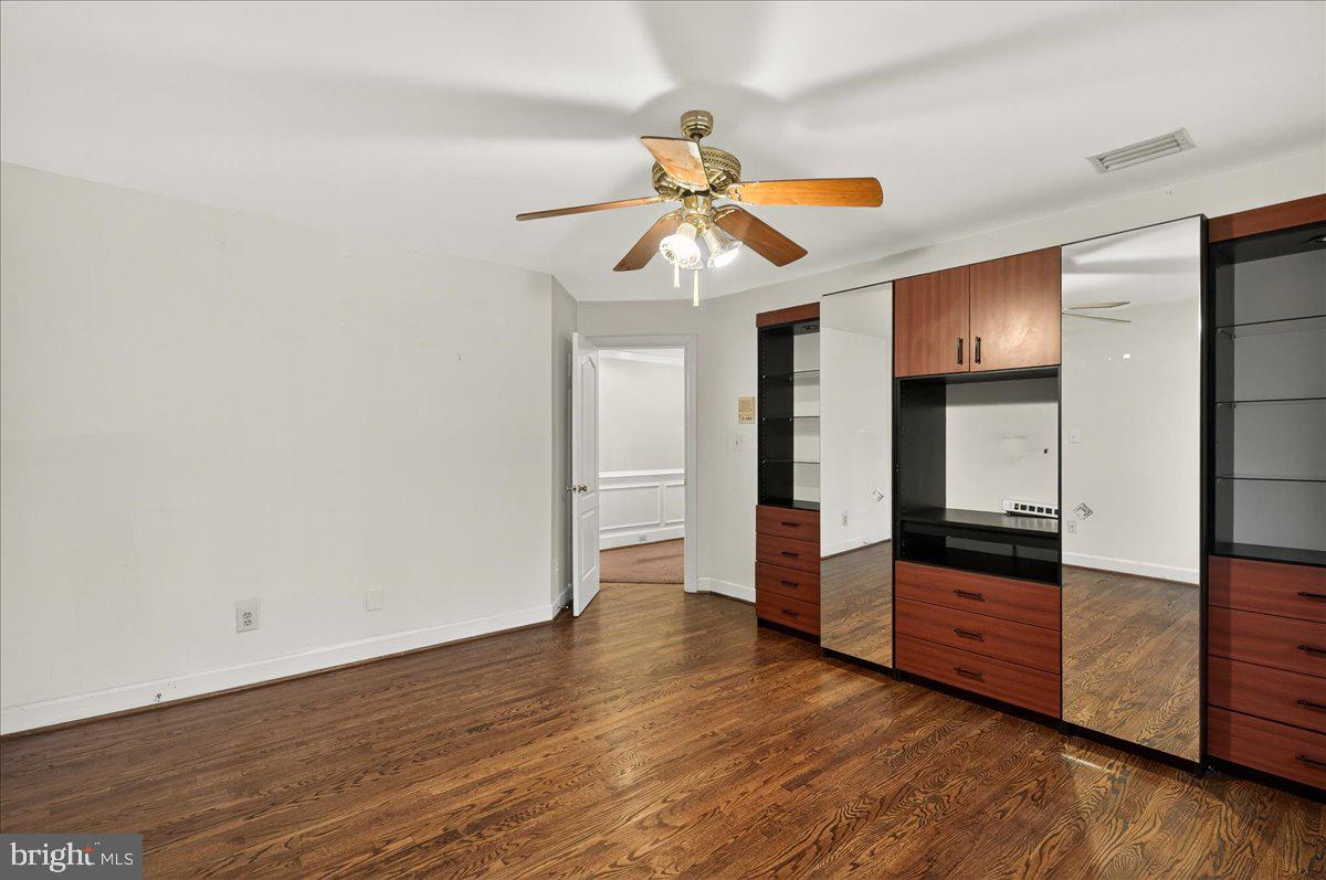 Clifton, Virginia, 20124, United States, 5 Bedrooms Bedrooms, ,6 BathroomsBathrooms,Residential,Active,2025639
