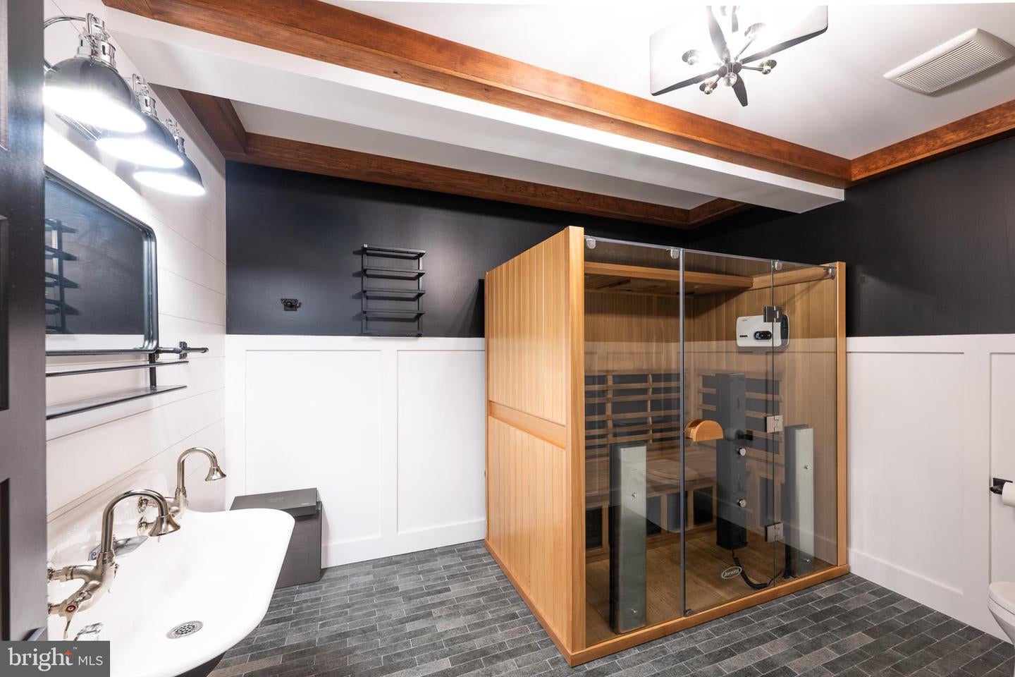 Kutztown, Pennsylvania, 19530, United States, 6 Bedrooms Bedrooms, ,5 BathroomsBathrooms,Residential,Active,1968418