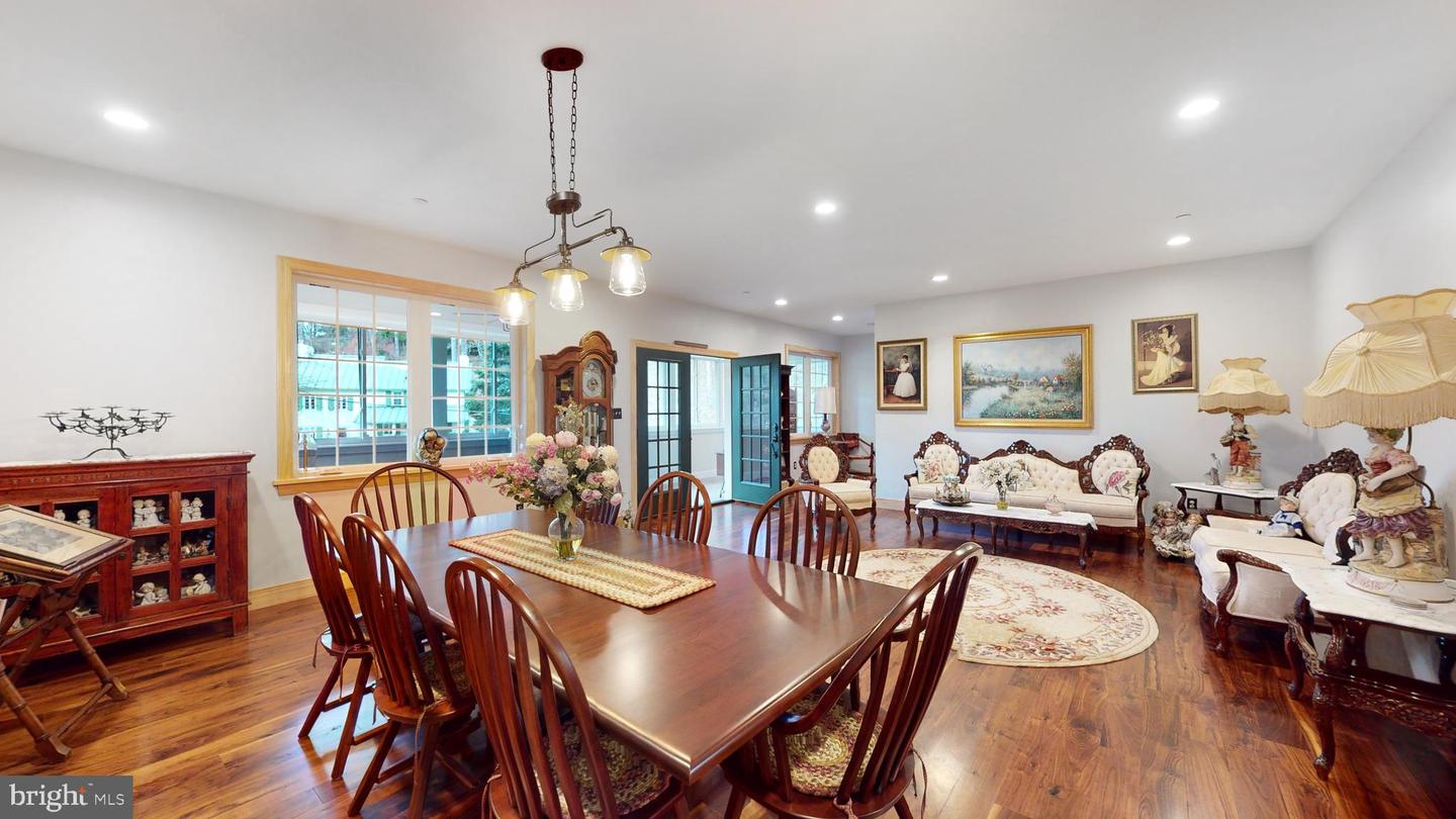 Broomall, Pennsylvania, 19008, United States, 6 Bedrooms Bedrooms, ,8 BathroomsBathrooms,Residential,Active,1738458