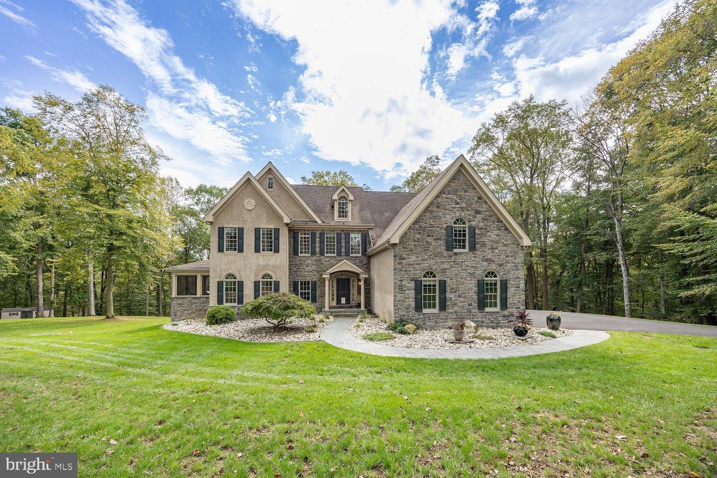 Landenberg, Pennsylvania, 19350, United States, 5 Bedrooms Bedrooms, ,6 BathroomsBathrooms,Residential,Active,1965819