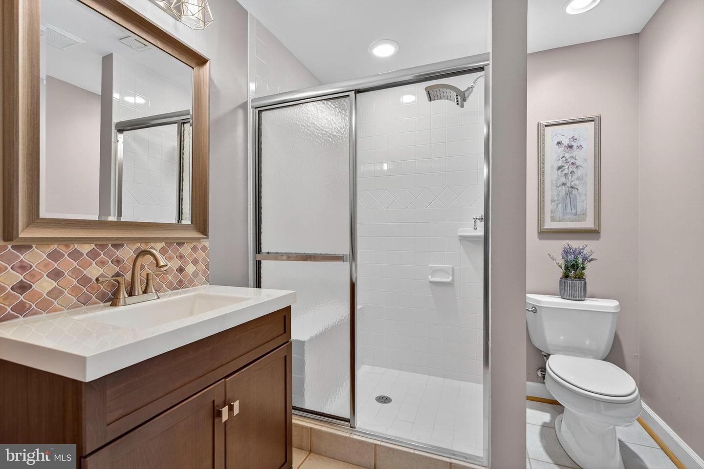 Aldie, Virginia, 20105, United States, 5 Bedrooms Bedrooms, ,5 BathroomsBathrooms,Residential,Active,2010541