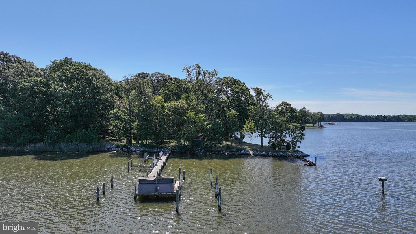 Queenstown, Maryland, 21658, United States, 4 Bedrooms Bedrooms, ,3 BathroomsBathrooms,Residential,Active,1998763