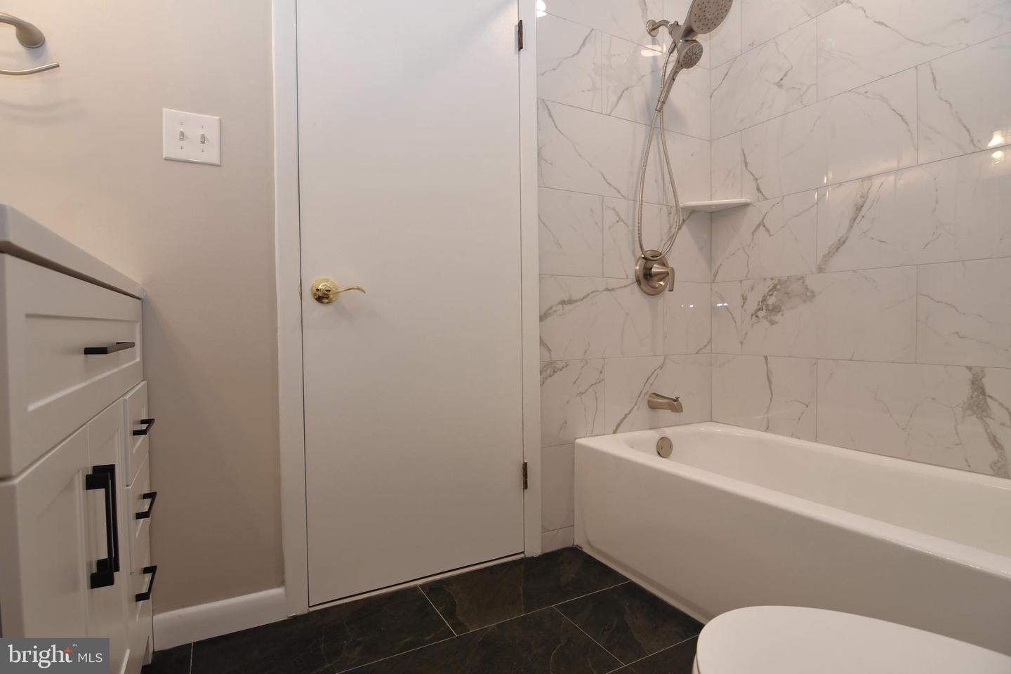 Fort Washington, Pennsylvania, 19034, United States, 4 Bedrooms Bedrooms, ,4 BathroomsBathrooms,Residential,Active,1936392