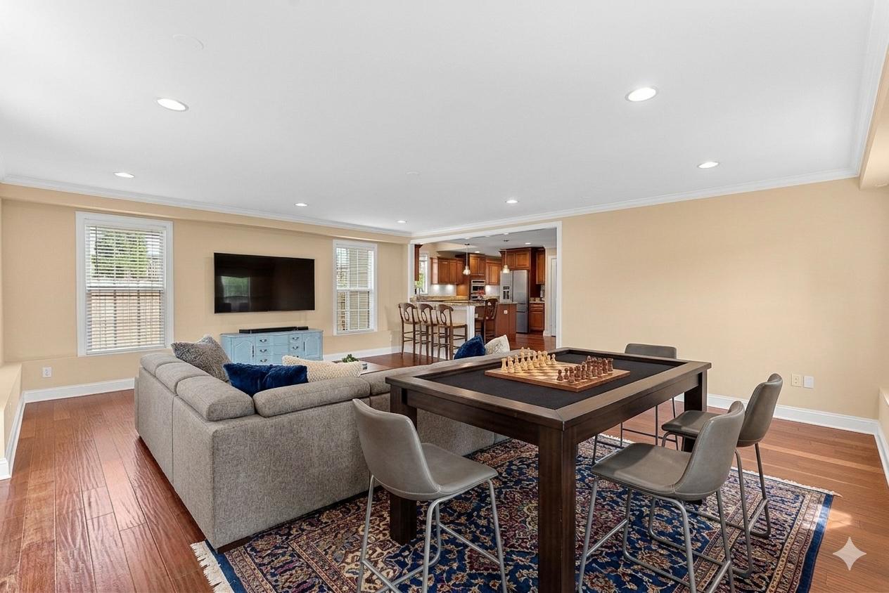 Annandale, Virginia, 22003, United States, 4 Bedrooms Bedrooms, ,4 BathroomsBathrooms,Residential,Active,2044601