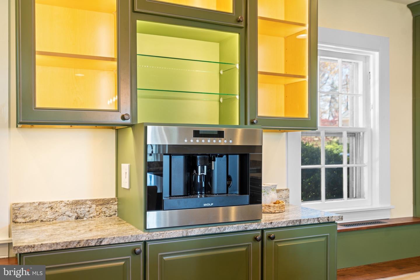 Waterford, Virginia, 20197, United States, 4 Bedrooms Bedrooms, ,5 BathroomsBathrooms,Residential,Active,1771409