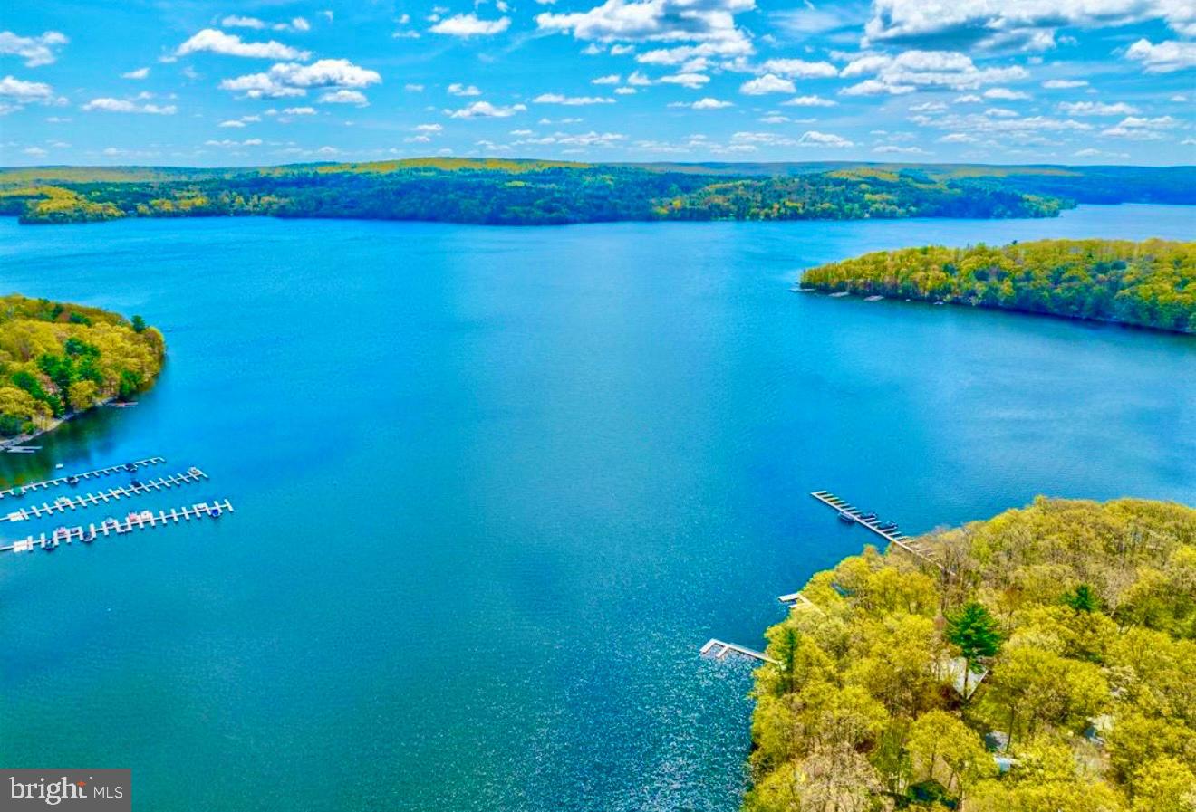 Lakeville, Pennsylvania, 18438, United States, 4 Bedrooms Bedrooms, ,2 BathroomsBathrooms,Residential,Active,2007650