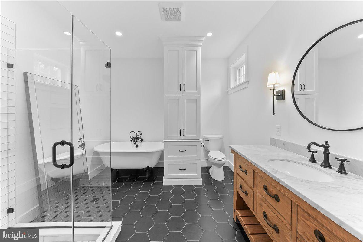 Wilmington, Delaware, 19807, United States, 5 Bedrooms Bedrooms, ,6 BathroomsBathrooms,Residential,Active,1988434