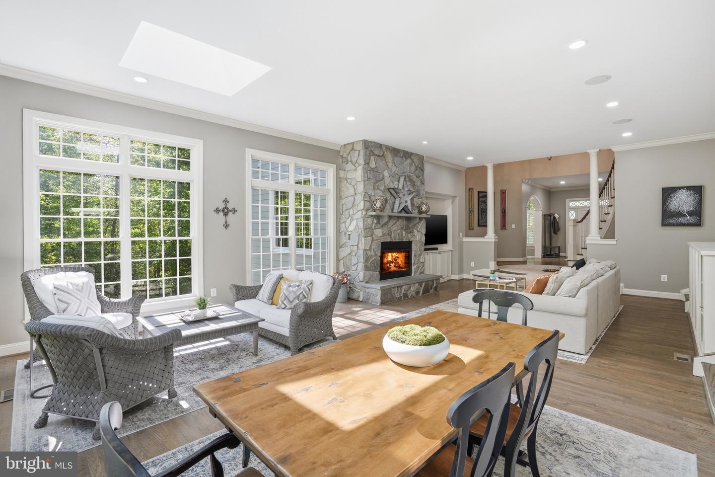 Great Falls, Virginia, 22066, United States, 5 Bedrooms Bedrooms, ,7 BathroomsBathrooms,Residential,Active,2044999