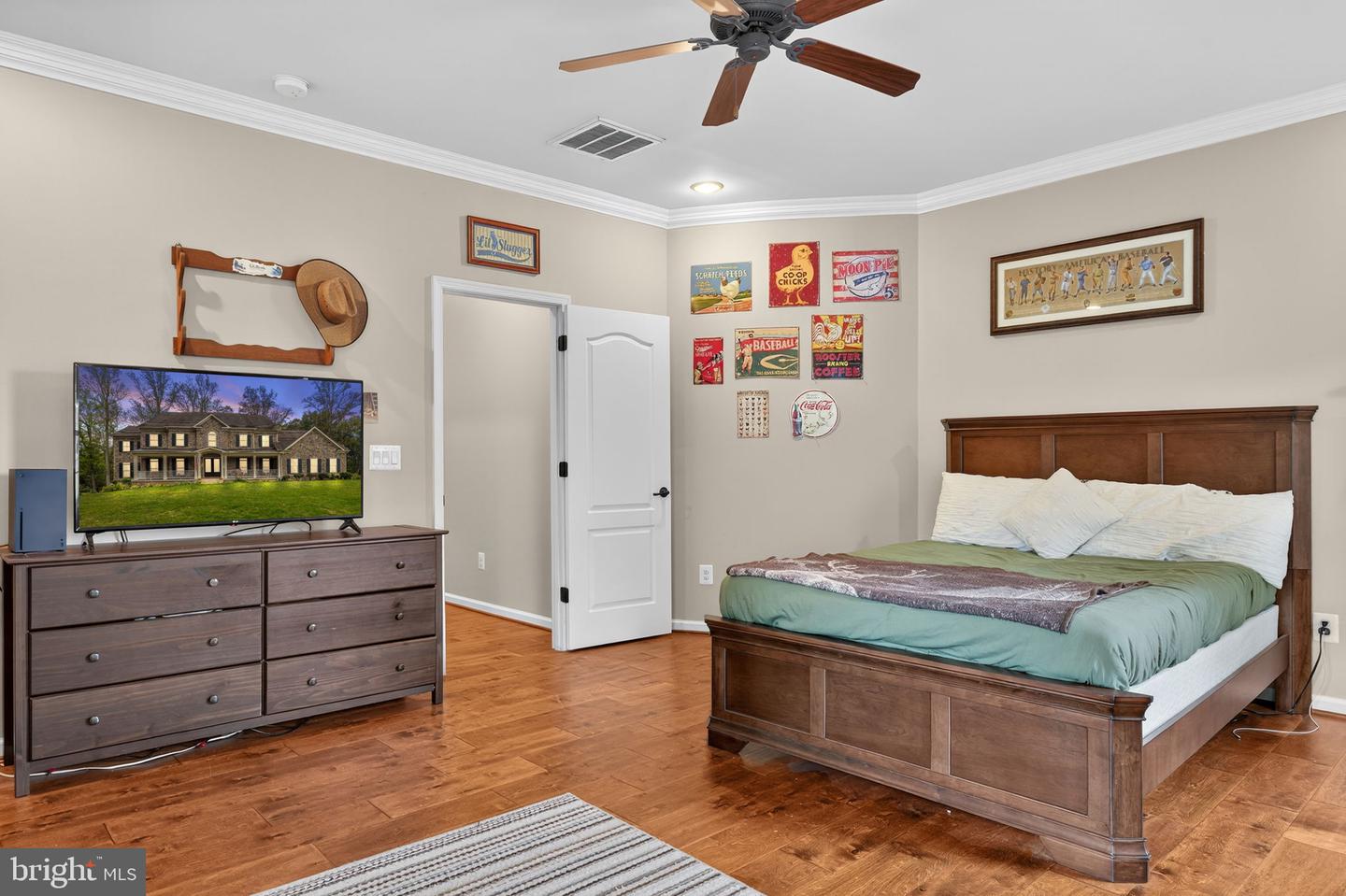 Ashburn, Virginia, 20148, United States, 5 Bedrooms Bedrooms, ,6 BathroomsBathrooms,Residential,Active,1952301