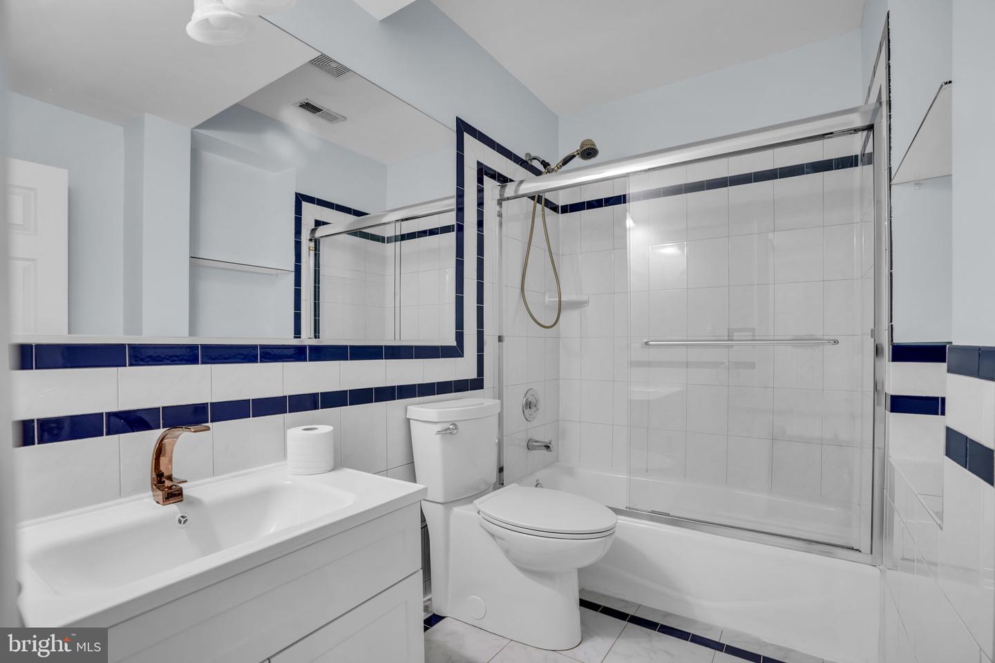 Annandale, Virginia, 22003, United States, 6 Bedrooms Bedrooms, ,6 BathroomsBathrooms,Residential,Active,2024199
