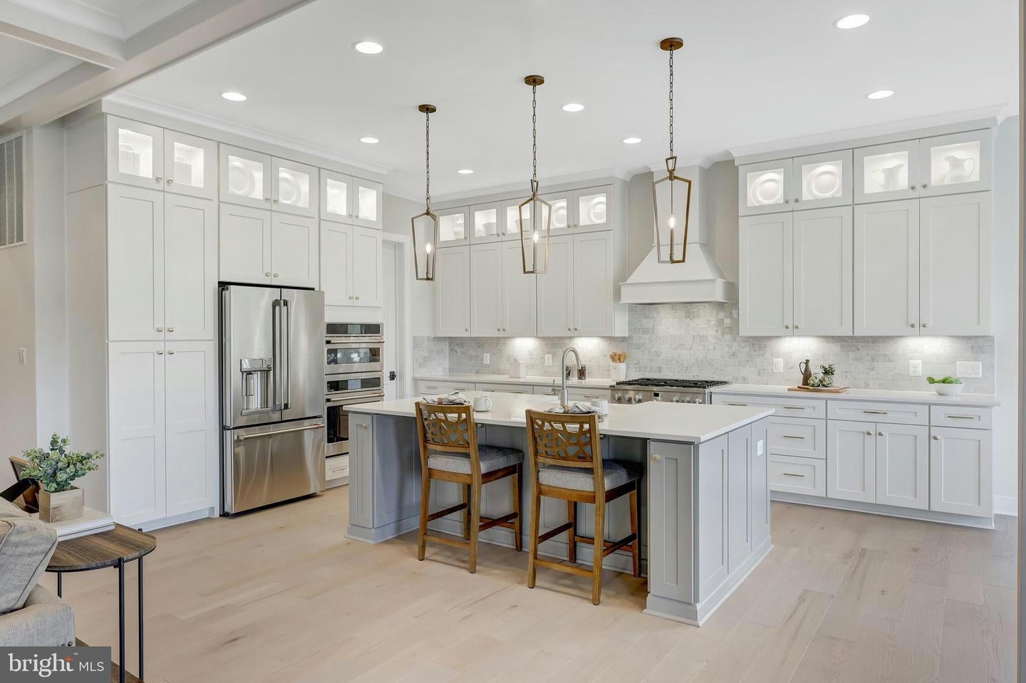 Arlington, Virginia, 22207, United States, ,Residential,Pending,1702157