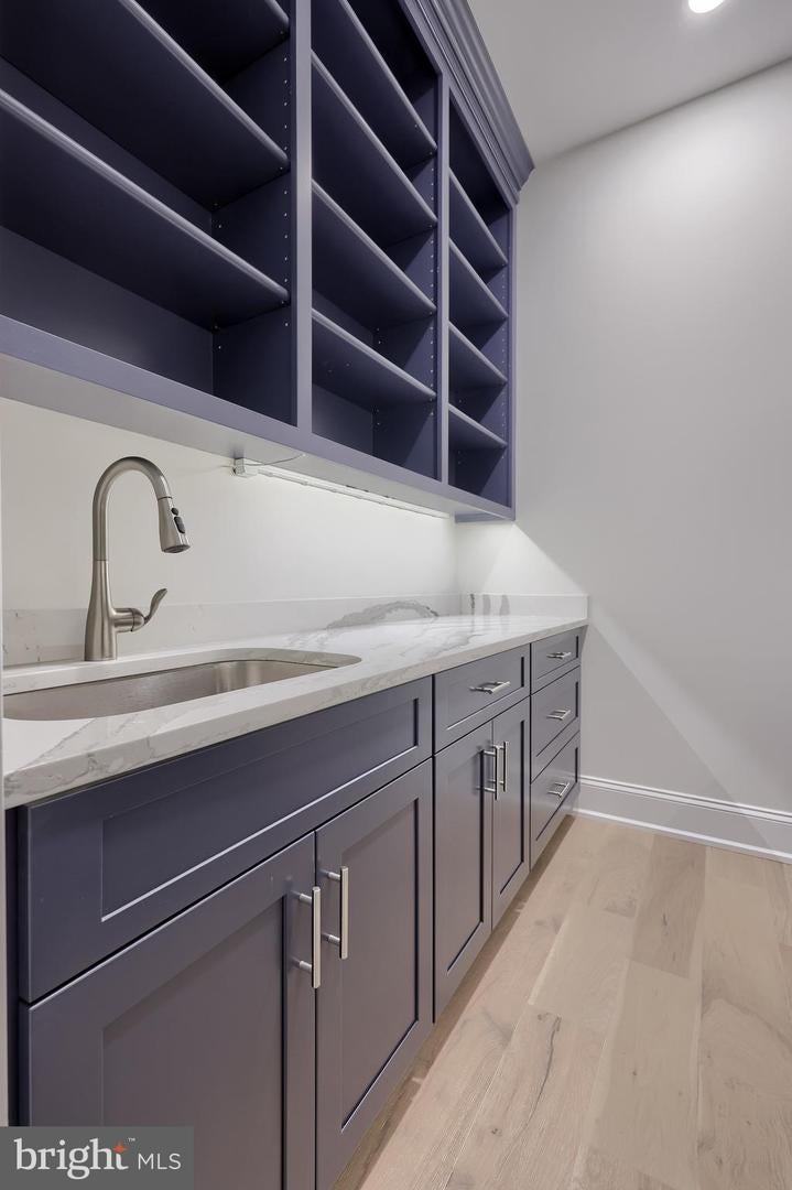 Lititz, Pennsylvania, 17543, United States, 4 Bedrooms Bedrooms, ,5 BathroomsBathrooms,Residential,Active,1913049