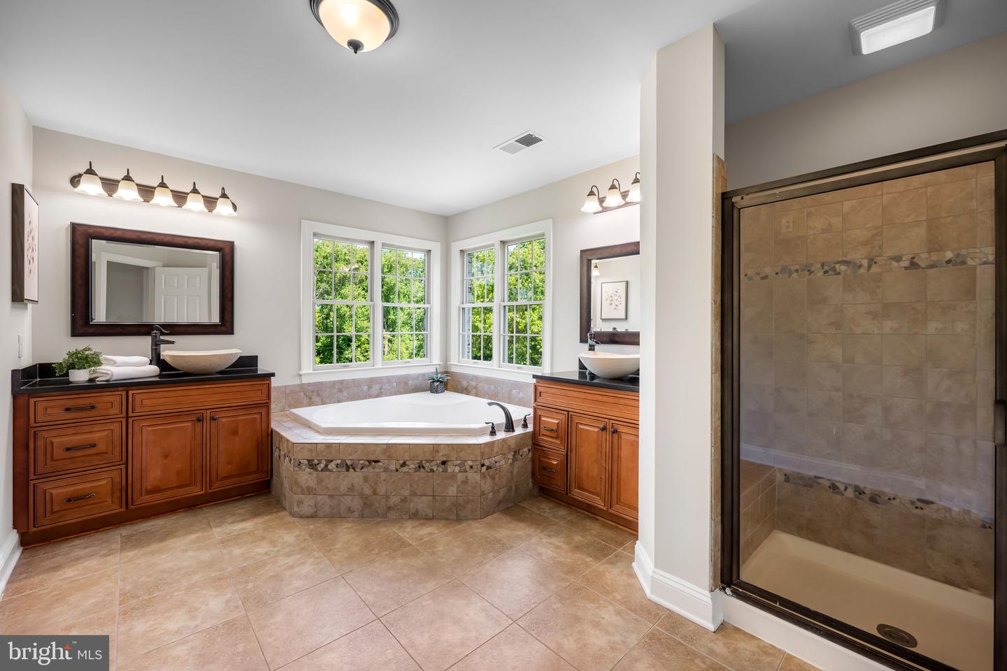 Ellicott City, Maryland, 21042, United States, 5 Bedrooms Bedrooms, ,5 BathroomsBathrooms,Residential,Pending,2045798