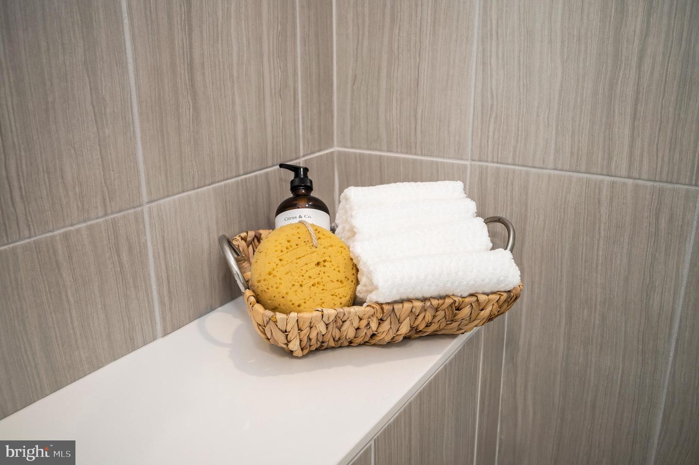 Bumpass, Virginia, 23024, United States, 4 Bedrooms Bedrooms, ,5 BathroomsBathrooms,Residential,Active,1860263