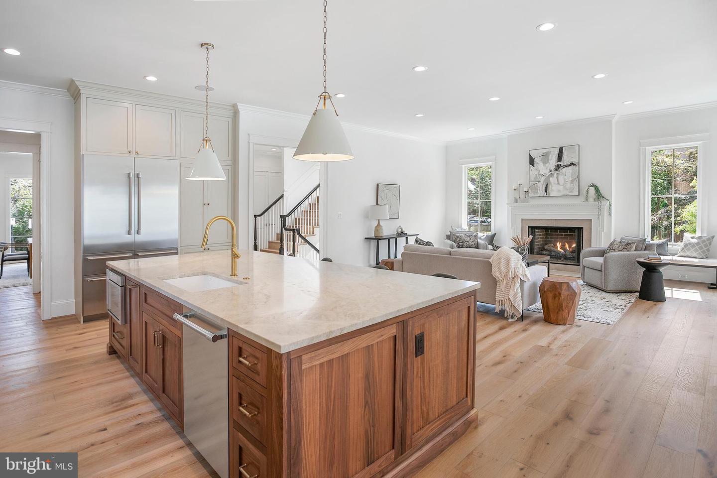 Arlington, Virginia, 22201, United States, 7 Bedrooms Bedrooms, ,8 BathroomsBathrooms,Residential,Active,1944105