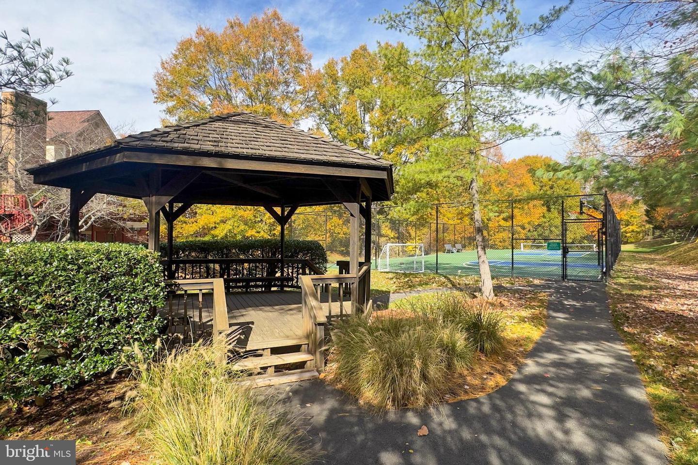 Falls Church, Virginia, 22042, United States, 4 Bedrooms Bedrooms, ,5 BathroomsBathrooms,Residential,Active,1988475