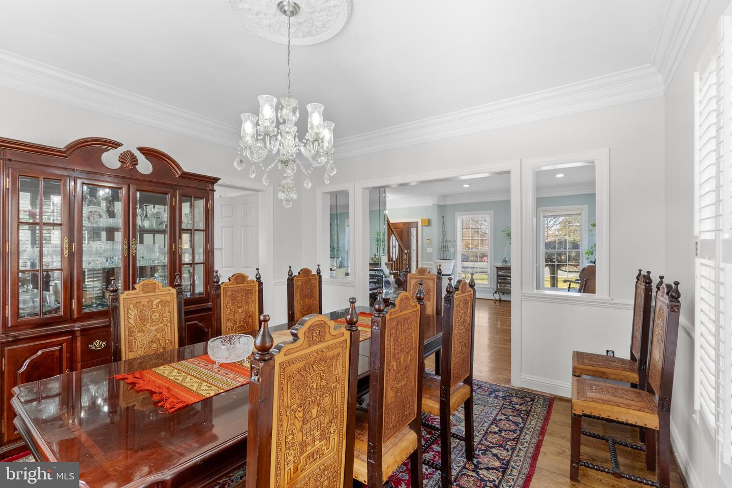 Gaithersburg, Maryland, 20879, United States, 5 Bedrooms Bedrooms, ,5 BathroomsBathrooms,Residential,Active,1999190