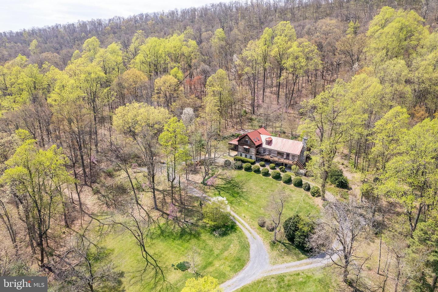 Winchester, Virginia, 22602, United States, 4 Bedrooms Bedrooms, ,4 BathroomsBathrooms,Residential,Active,2041509