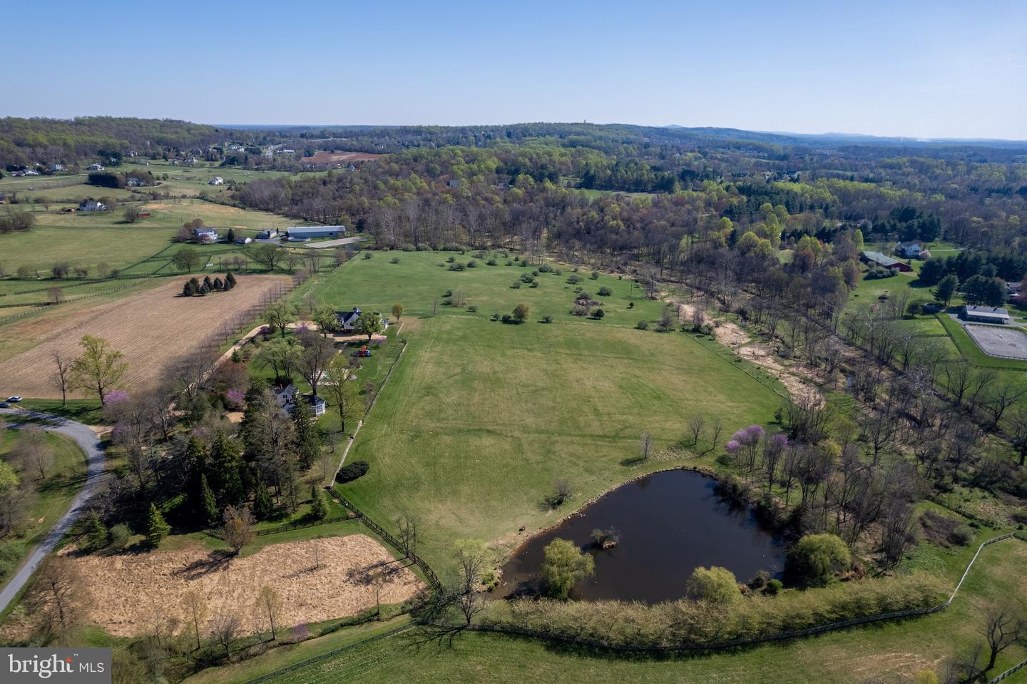 Waterford, Virginia, 20197, United States, 4 Bedrooms Bedrooms, ,5 BathroomsBathrooms,Residential,Active,1771409