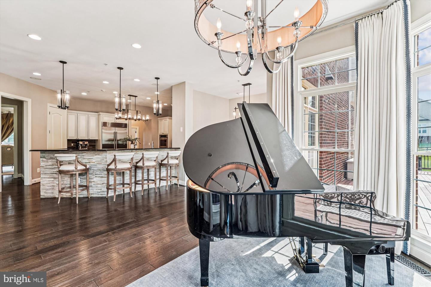 Leesburg, Virginia, 20175, United States, 5 Bedrooms Bedrooms, ,6 BathroomsBathrooms,Residential,Active,1987213