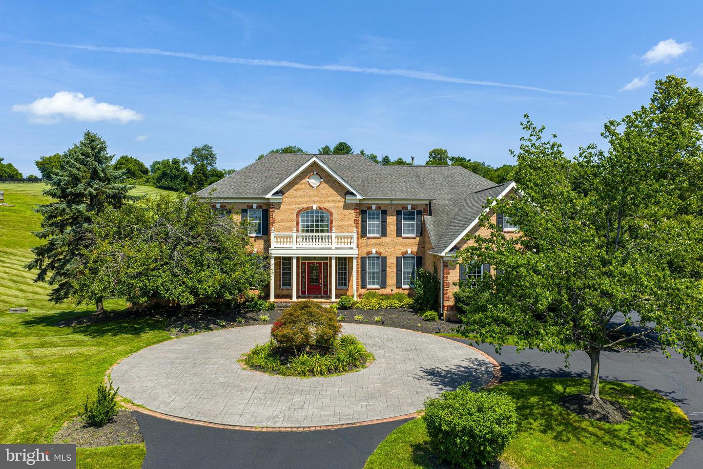 Leesburg, Virginia, 20175, United States, 4 Bedrooms Bedrooms, ,5 BathroomsBathrooms,Residential,Active,1894598
