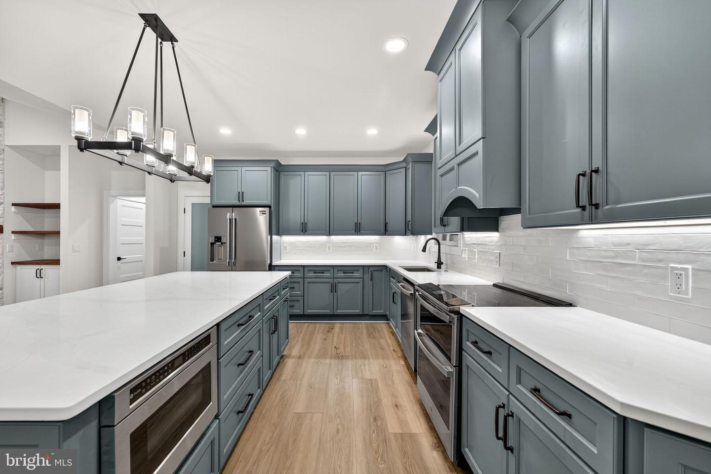 Warrenton, Virginia, 20187, United States, 3 Bedrooms Bedrooms, ,4 BathroomsBathrooms,Residential,Active,1963257