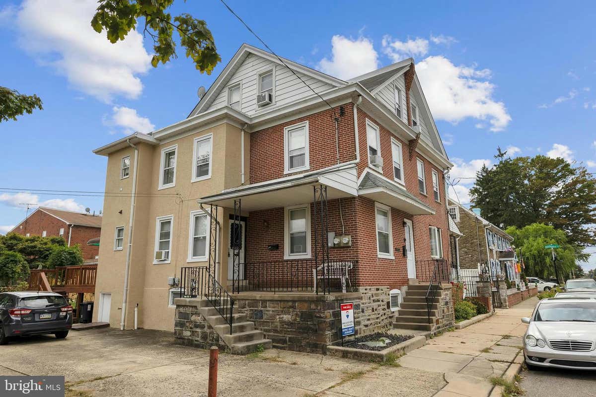 8305 ALGON AVE, PHILADELPHIA, PA 19152, photo 1 of 38