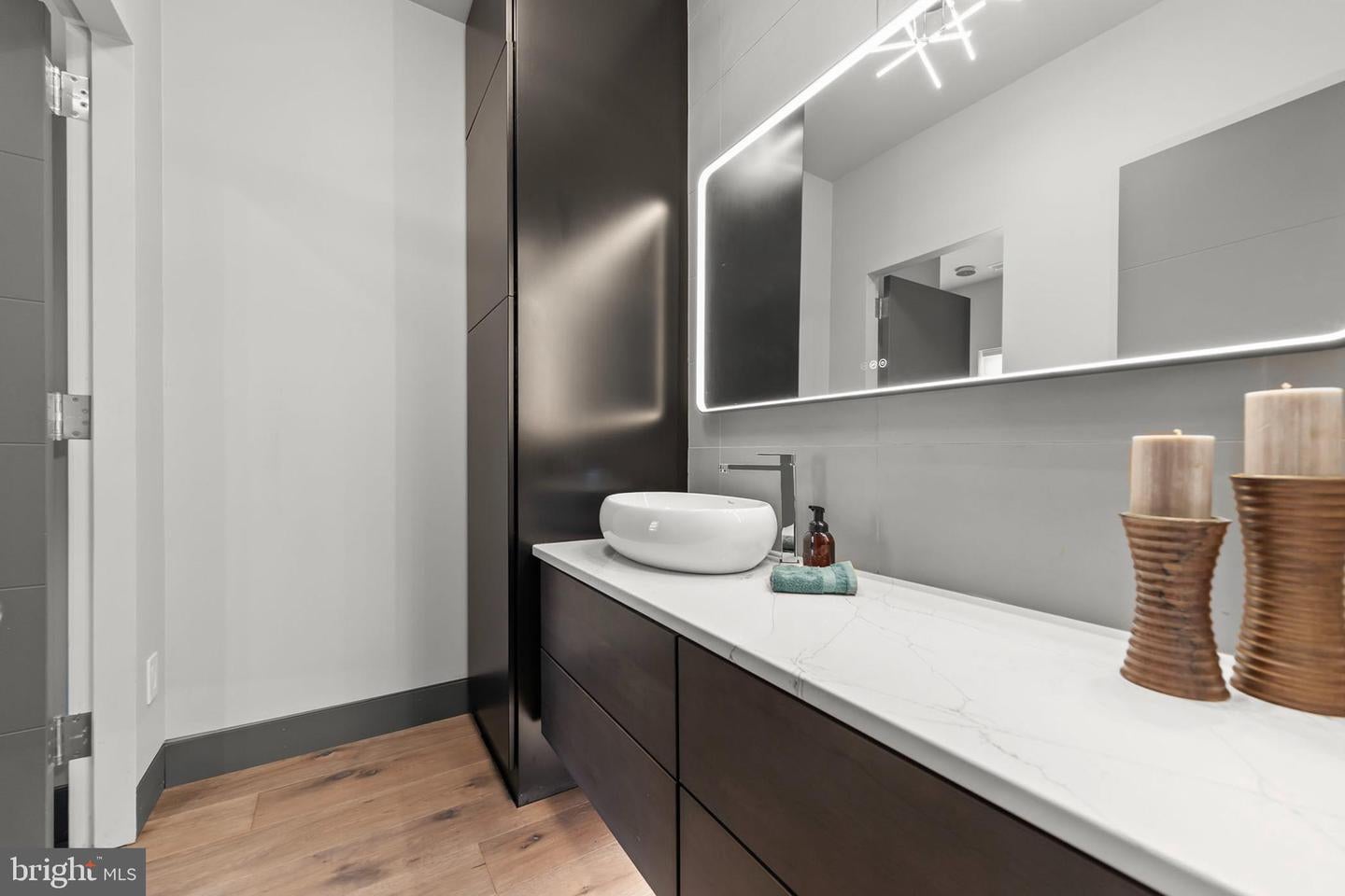 Berryville, Virginia, 22611, United States, 4 Bedrooms Bedrooms, ,4 BathroomsBathrooms,Residential,Active,1945547