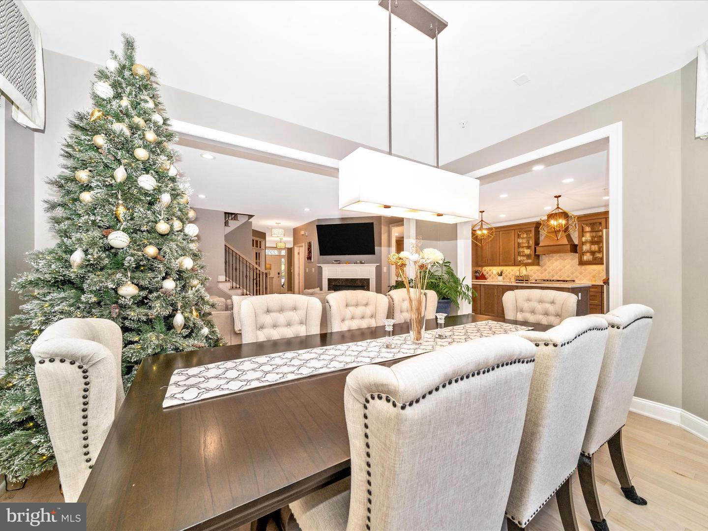 Clarksburg, Maryland, 20871, United States, 5 Bedrooms Bedrooms, ,4 BathroomsBathrooms,Residential,Active,1967123