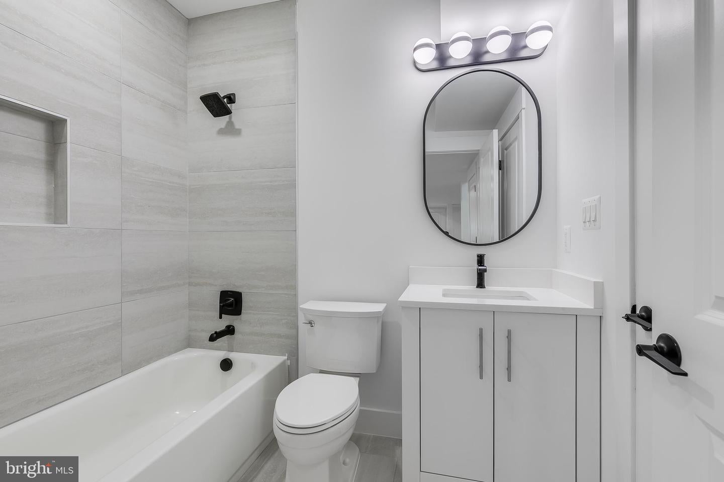 Alexandria, Virginia, 22306, United States, 6 Bedrooms Bedrooms, ,6 BathroomsBathrooms,Residential,Active,1899212