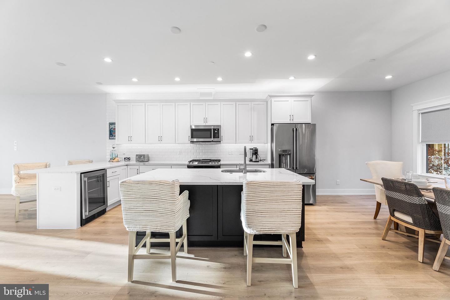 Ocean City, Maryland, 21842, United States, 4 Bedrooms Bedrooms, ,6 BathroomsBathrooms,Residential,Active,1972177