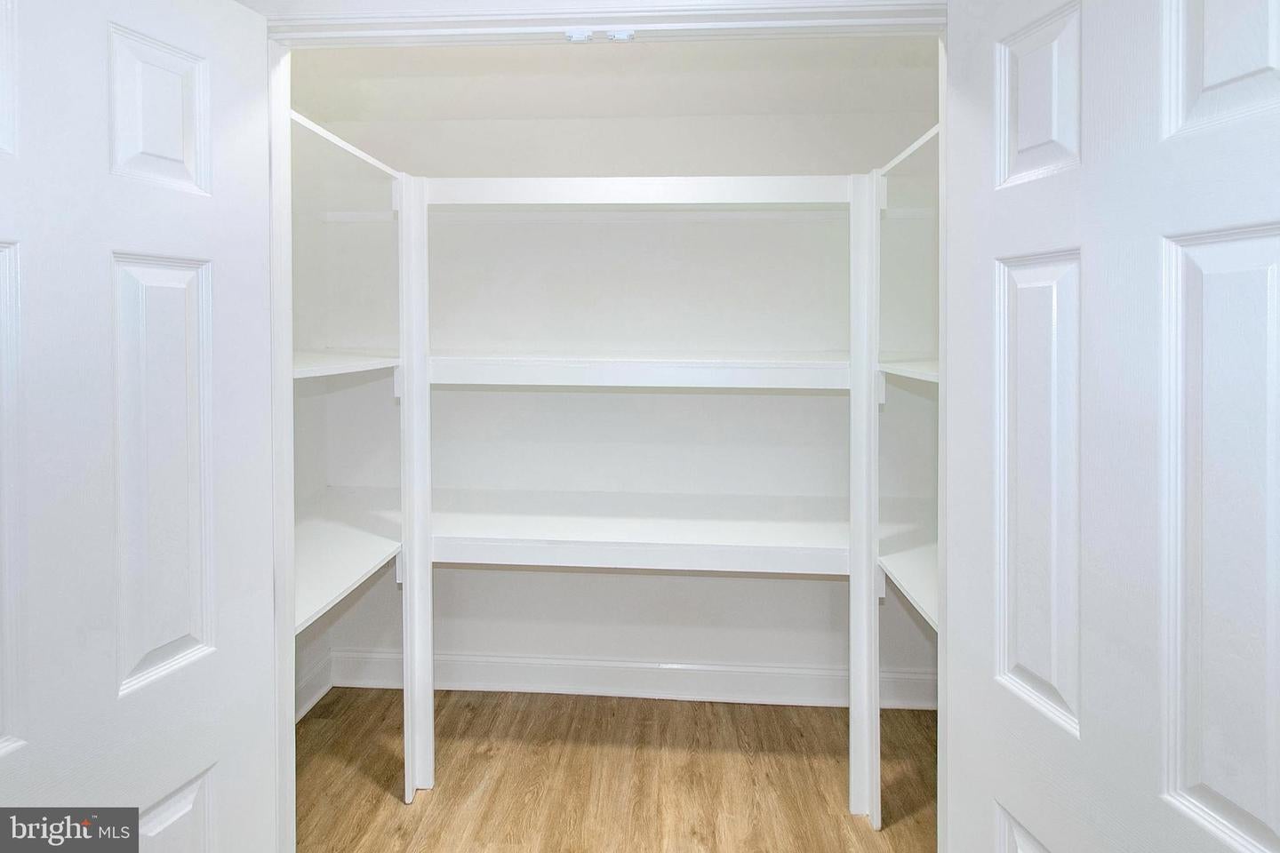 Ashburn, Virginia, 20147, United States, 5 Bedrooms Bedrooms, ,4 BathroomsBathrooms,Residential,Active,1988483