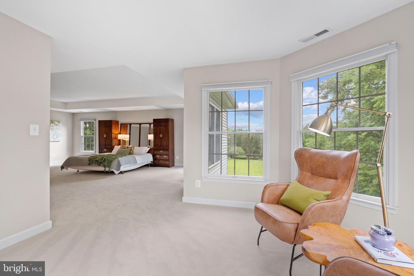 Oakton, Virginia, 22124, United States, 5 Bedrooms Bedrooms, ,5 BathroomsBathrooms,Residential,Active,1926902